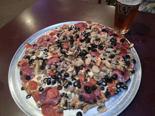 Poker Pete`s Pizza